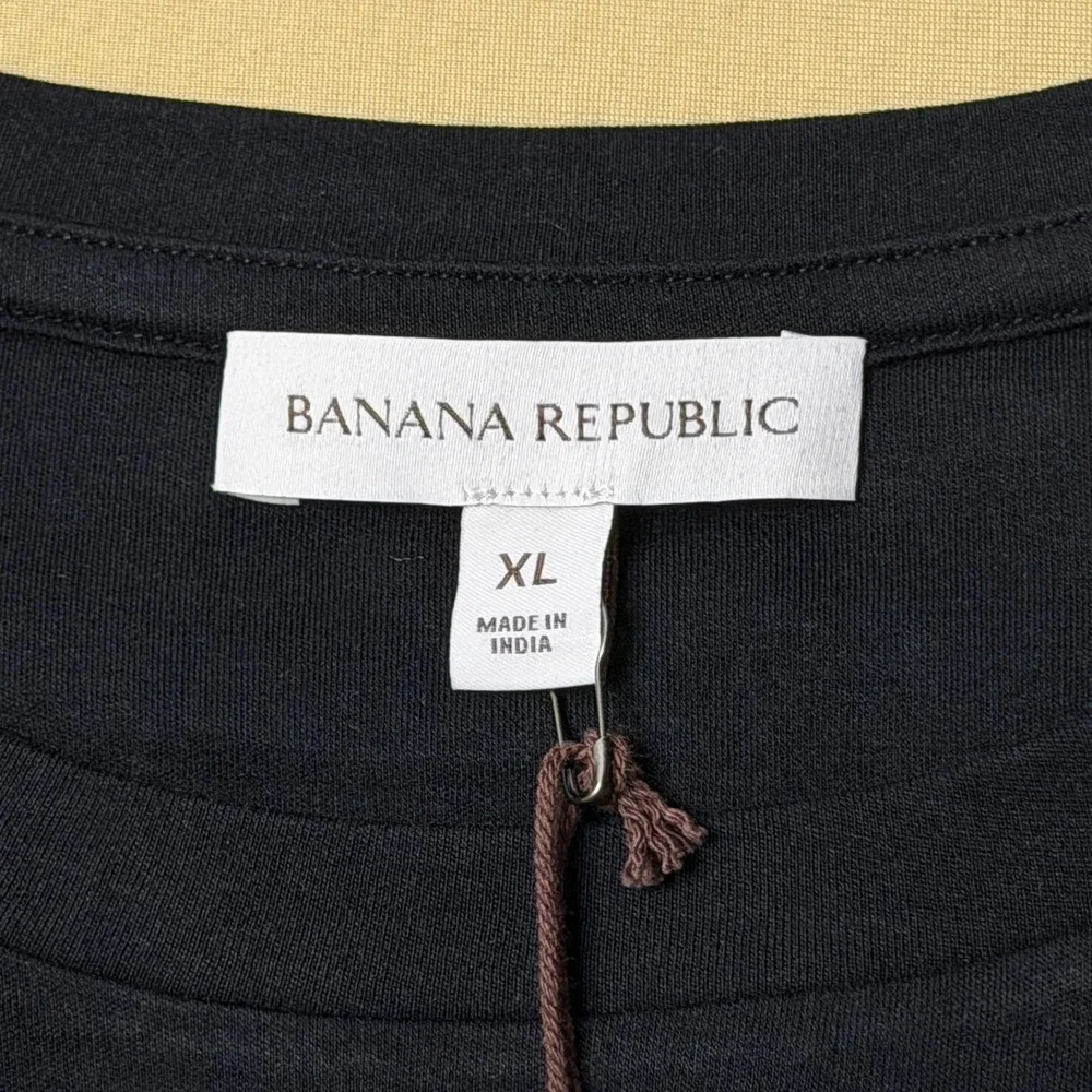 NEW‎ Banana Republic Luxury-Touch Long-Sleeve T-Shirt Black XL 873604-02-1